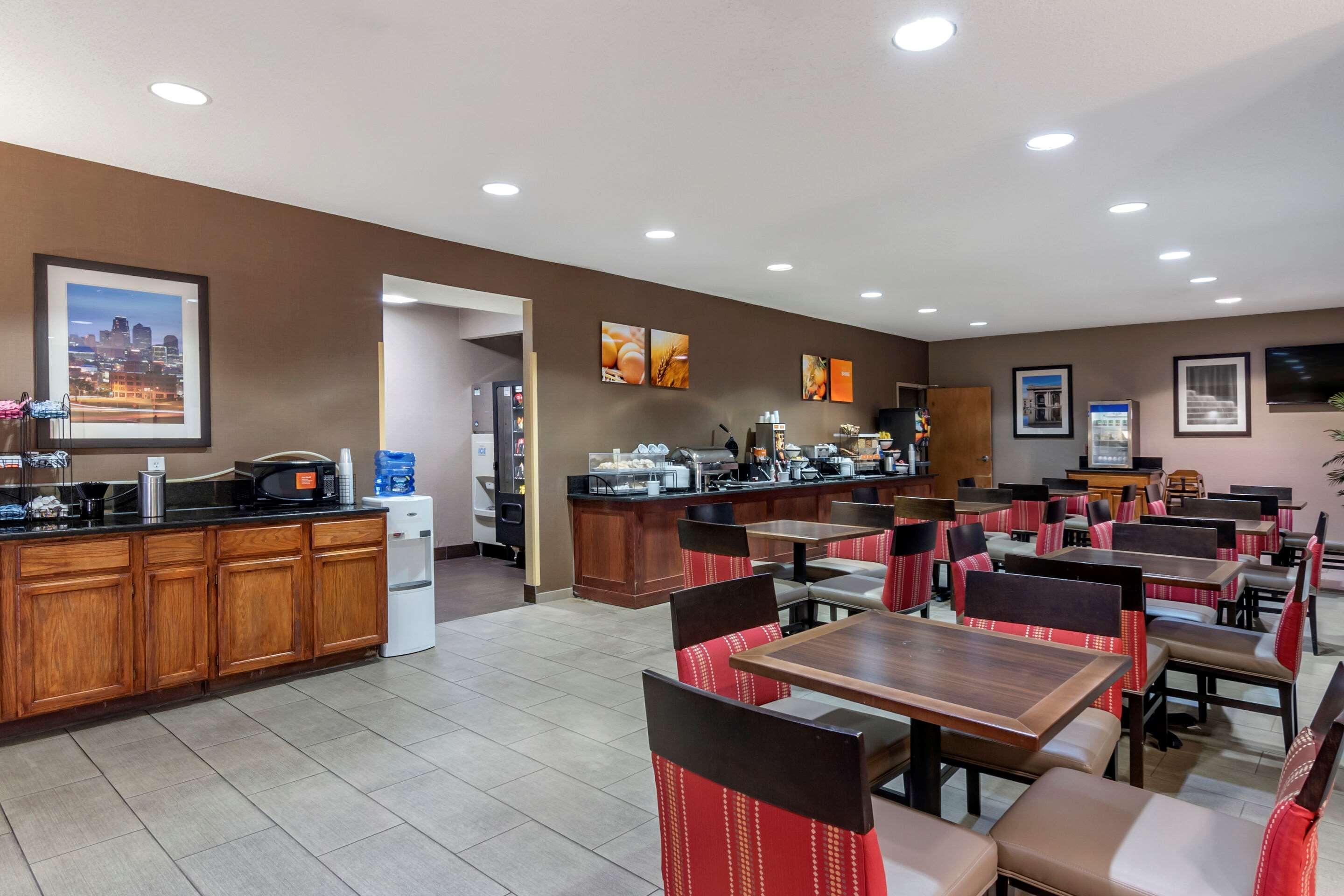 Comfort Inn & Suites Lees Summit - Kansas City Lee's Summit Exterior photo